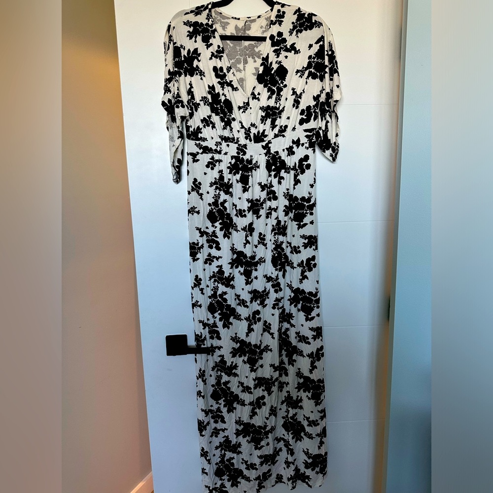 Isabel maternity maxi dress, size large